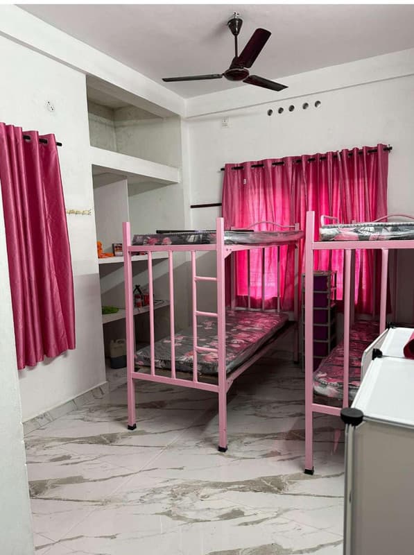 PG for Girls in Kaloor